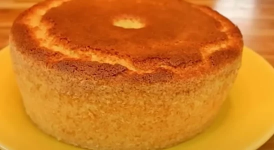 Bolo de laranja fofinho e saboroso