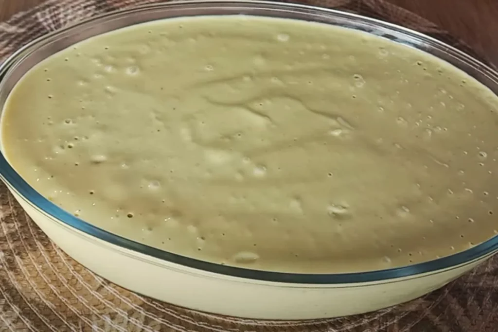 Mousse de abacate saboroso e simples