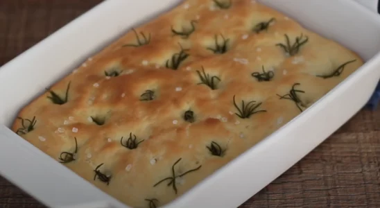 Focaccia delicioso e muito simples