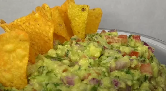 Guacamole muito simples e fácil