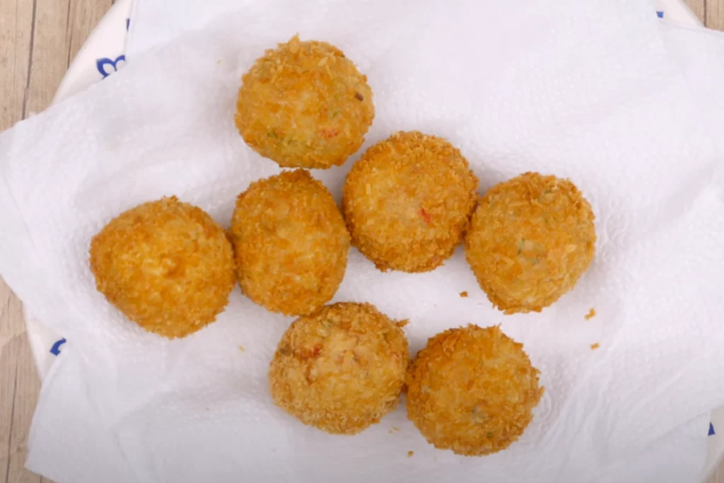 Bolinho de atum com batata: uma receita fácil e deliciosa