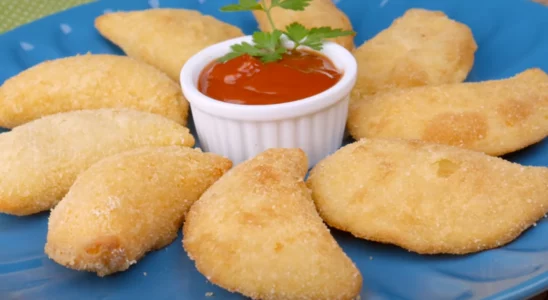 Risoles de presunto e queijo delicia e fácil