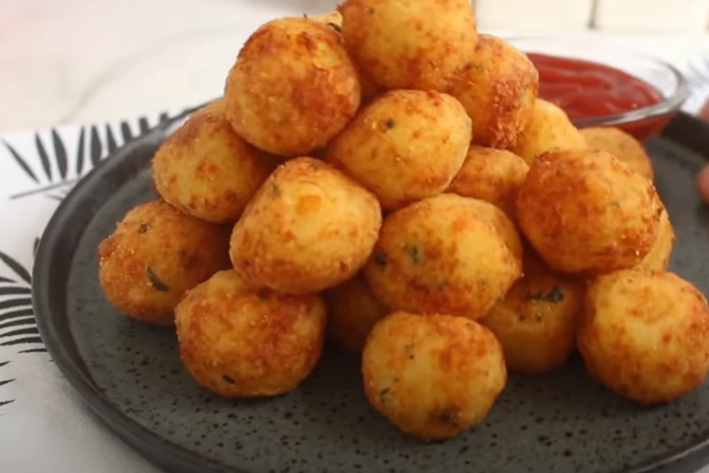 Bolinho de queijo com batata delícia irresistível