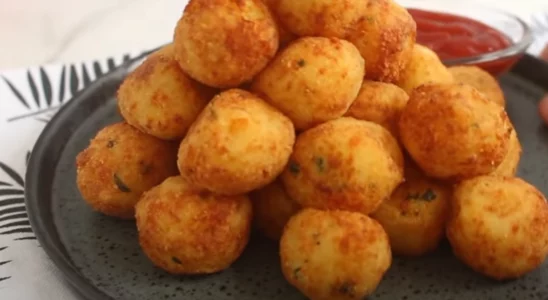 Bolinho de queijo com batata delícia irresistível