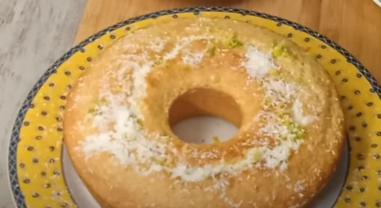 Bolo de Coco com Limão: uma delícia refrescante para o café da tarde!