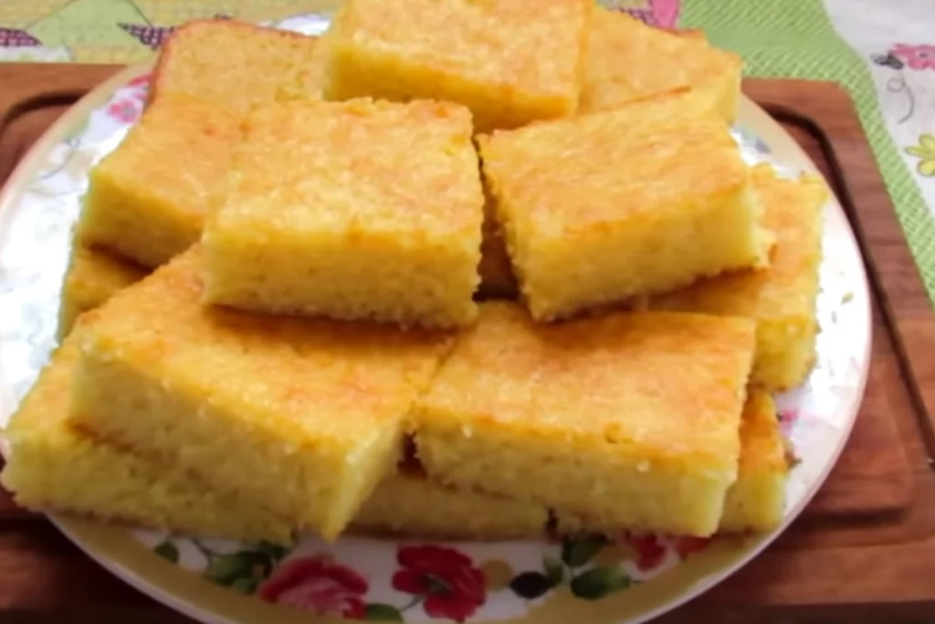 Bolo de fubá com leite de coco saboroso