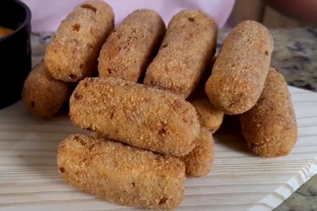 Croquete de calabresa fácil e simples