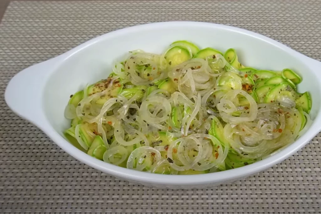 Salada de abobrinha fácil