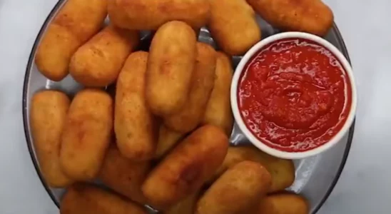 Croquete de queijo com batata