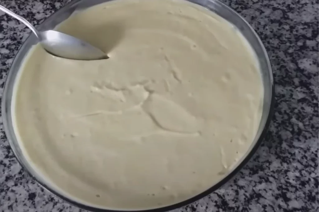 Mousse de abacate com leite de coco