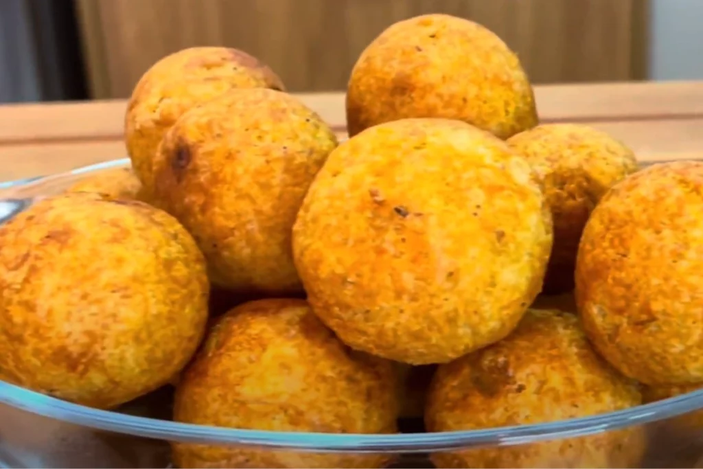 Bolinhos de frango com queijo