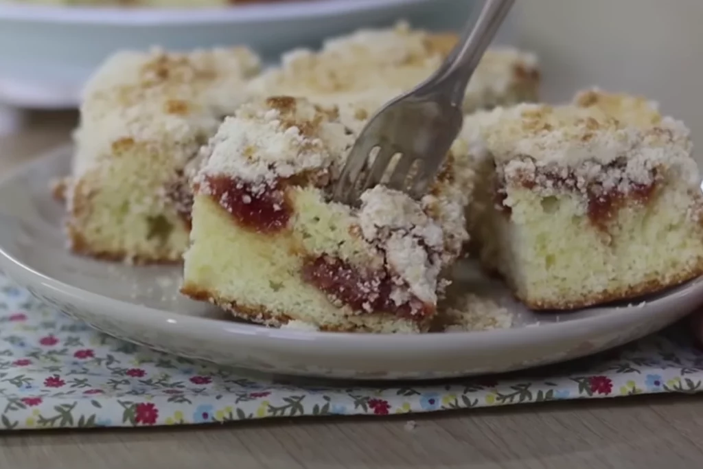 Bolo cuca de goiabada