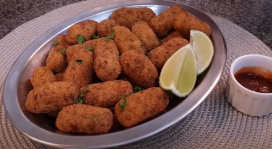 Croquete de carne moída