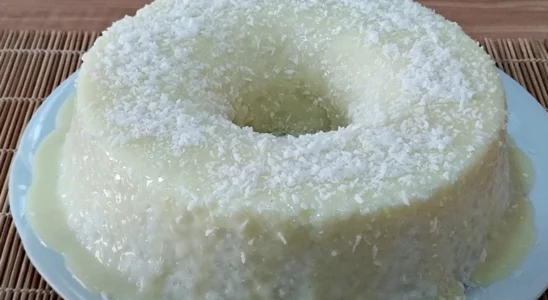 Bolo de tapioca gelado fácil de fazer