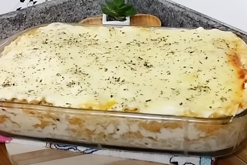 Lasanha de frango com molho branco