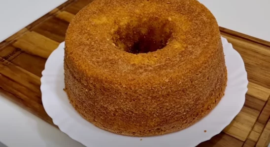 Bolo de milho sem ovo: receita fácil, cremosa e deliciosa