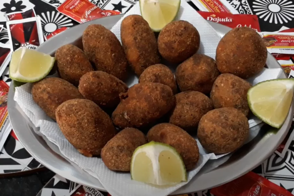 Croquetes de carne desfiada receita crocante e saborosa